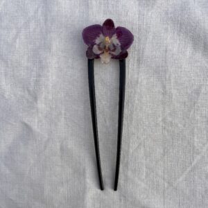 black french pin